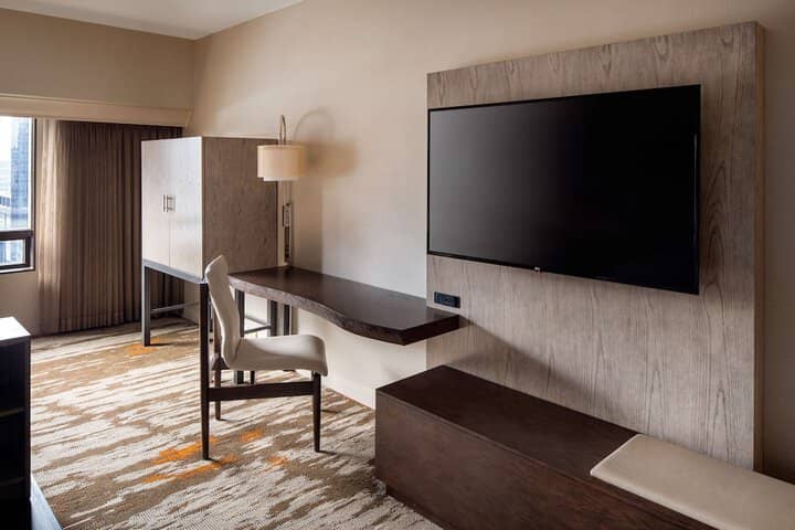 Room 25 of 151